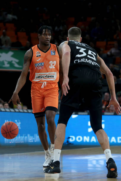 媒体与专家 媒体与专家